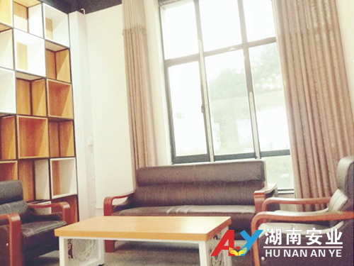 會(huì)客戶(hù)接待室二